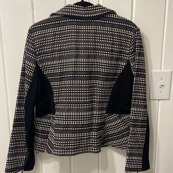 Chicos size 2 jacket new‎ with tags - Picture 6 of 6